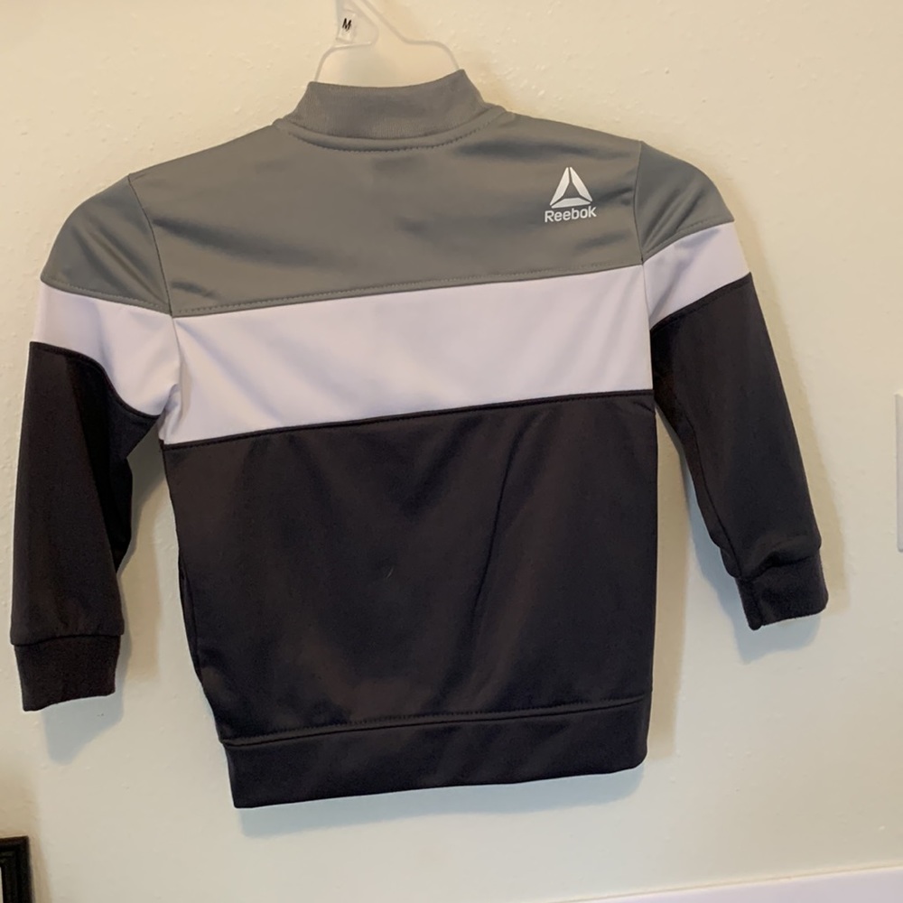 Boy sweater Reeboks - Picture 2 of 4